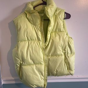 Medium old navel yellow puffer vest